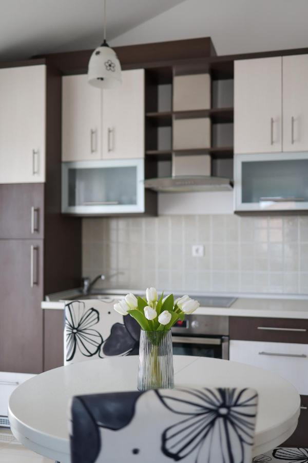 Chill 4 Real Sea View Mandre Apartment ภายนอก รูปภาพ